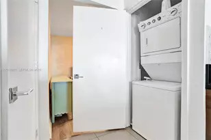 244 Biscayne Blvd, Miami, FL 33132 - Photo 41