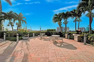 601 NE 36th St, Miami, FL 33137 - Photo 37