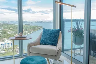 601 NE 36th St, Miami, FL 33137 - Photo 13