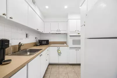 1200 West Ave #1419, Miami Beach, FL 33139 - Photo 21