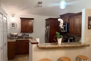 17225 NW 7th St, Pembroke Pines, FL 33029 - Photo 5