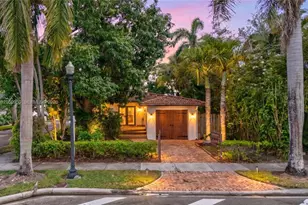 110 N 16th Ave, Hollywood, FL 33020 - Photo 1