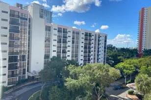 16919 N Bay Rd, Sunny Isles Beach, FL 33160 - Photo 17