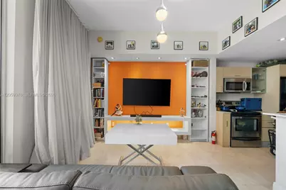 350 NE 24th St #703, Miami, FL 33137 - Photo 3