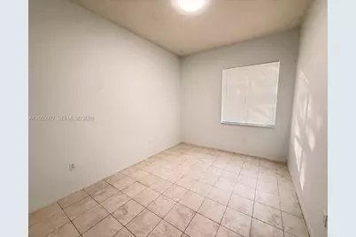 420 SE 23rd Ln #420, Homestead, FL 33033 - Photo 9