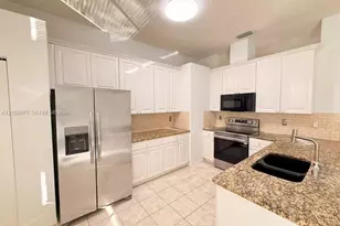 420 SE 23rd Ln, Homestead, FL 33033 - Photo 5