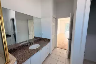420 SE 23rd Ln, Homestead, FL 33033 - Photo 11