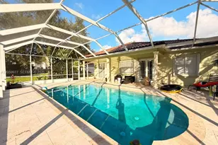 420 SE 23rd Ln, Homestead, FL 33033 - Photo 3