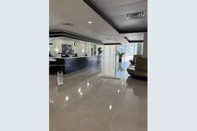 5005 Collins Ave #C2, Miami Beach, FL 33140 - Photo 7