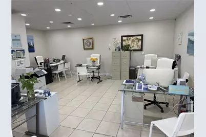 5005 Collins Ave #C2, Miami Beach, FL 33140 - Photo 1