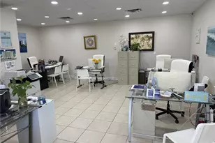 5005 Collins Ave, Miami Beach, FL 33140 - Photo 1