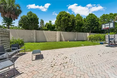 10865 NW 73rd Ter, Doral, FL 33178 - Photo 37
