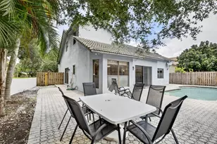 11584 Waterford Ct, Cooper City, FL 33026 - Photo 27