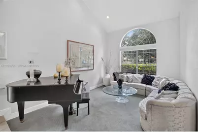 11584 Waterford Ct, Cooper City, FL 33026 - Photo 5