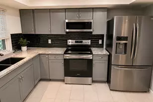 6221 SW 4th St, Margate, FL 33068 - Photo 9