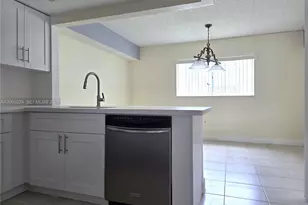 900 SW 104th Ct, Miami, FL 33174 - Photo 5