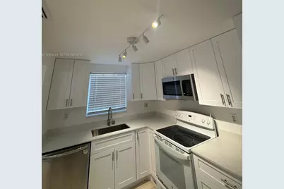 7981 S French Dr #2-202, Pembroke Pines, FL 33024 - Photo 3