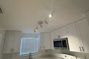 7981 S French Dr, Pembroke Pines, FL 33024 - Photo 3