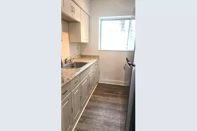 7720 Harding Ave #9, Miami Beach, FL 33141 - Photo 3