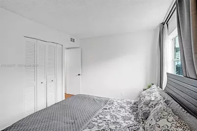 401 Golden Isles Dr #302, Hallandale Beach, FL 33009 - Photo 31