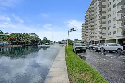 401 Golden Isles Dr #302, Hallandale Beach, FL 33009 - Photo 45