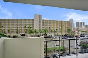401 Golden Isles Dr, Hallandale Beach, FL 33009 - Photo 17
