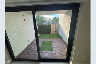 9405 Fontainebleau Blvd #113-22, Miami, FL 33172 - Photo 23