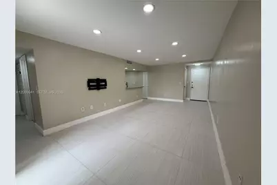 9405 Fontainebleau Blvd #113-22, Miami, FL 33172 - Photo 1