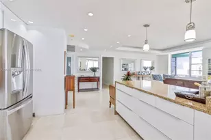 5255 Collins Ave, Miami Beach, FL 33140 - Photo 13