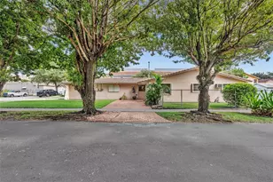 39 SW 114th Ave, Sweetwater, FL 33174 - Photo 5