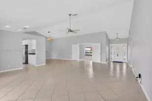 6043 Sunberry Cir, Boynton Beach, FL 33437 - Photo 5