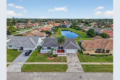 6043 Sunberry Circle, Boynton Beach, FL 33437 - Photo 3