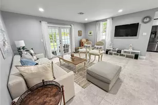 1471 NE 132nd Rd, North Miami, FL 33161 - Photo 7