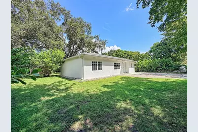 1471 NE 132nd Rd, North Miami, FL 33161 - Photo 23