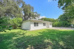 1471 NE 132nd Rd, North Miami, FL 33161 - Photo 23