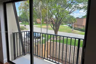 9105 SW 19th Pl, Davie, FL 33324 - Photo 25