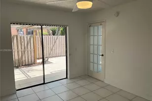 9105 SW 19th Pl, Davie, FL 33324 - Photo 15