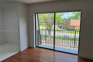9105 SW 19th Pl, Davie, FL 33324 - Photo 19