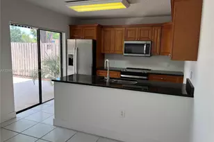 9105 SW 19th Pl, Davie, FL 33324 - Photo 7