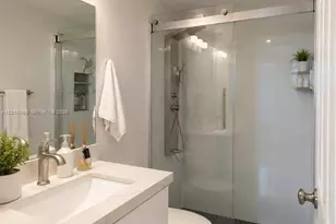 2501 S Ocean Dr, Hollywood, FL 33019 - Photo 17
