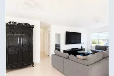455 S Shore Dr, Miami Beach, FL 33141 - Photo 5