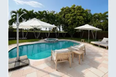 455 S Shore Dr, Miami Beach, FL 33141 - Photo 1