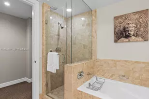 1435 Brickell Ave, Miami, FL 33131 - Photo 21