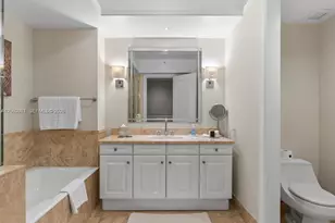 1435 Brickell Ave, Miami, FL 33131 - Photo 19