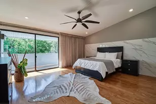 302 2nd St N, Saint Petersburg, FL 33701 - Photo 3