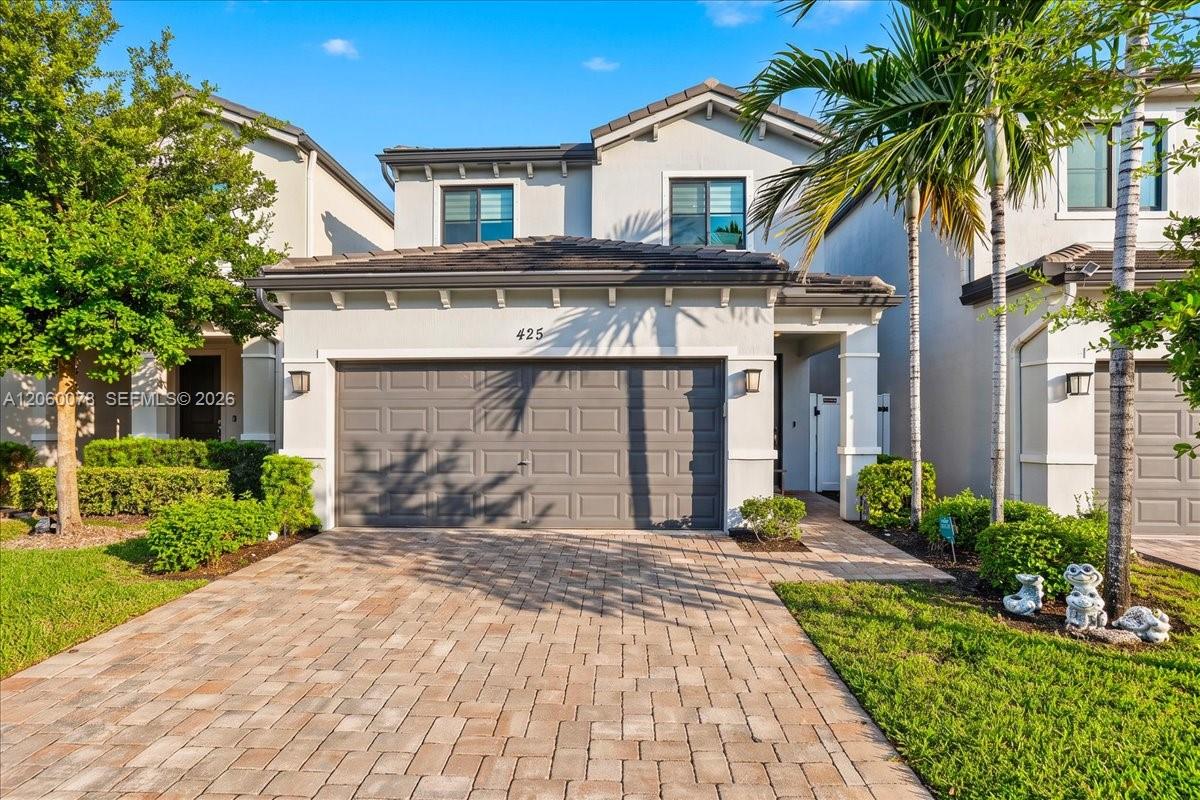 425 NW 33rd Ln - 425 NW 33rd Ln, Pompano Beach, FL 33069 Luxury Property | Jose Angel Pina
