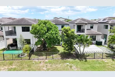 425 NW 33rd Ln, Pompano Beach, FL 33069 - Photo 3