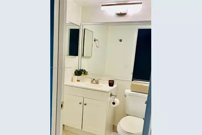 1010 Newcastle A #1010, Boca Raton, FL 33434 - Photo 13
