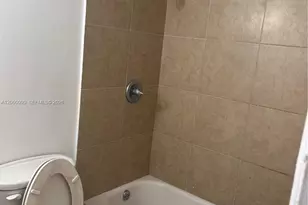 3600 NW 21st St, Lauderdale Lakes, FL 33311 - Photo 11