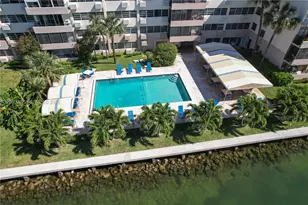 220 Kings Point Dr, Sunny Isles Beach, FL 33160 - Photo 19